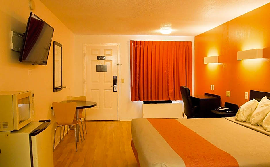 Motel 6-Cookeville, TN
