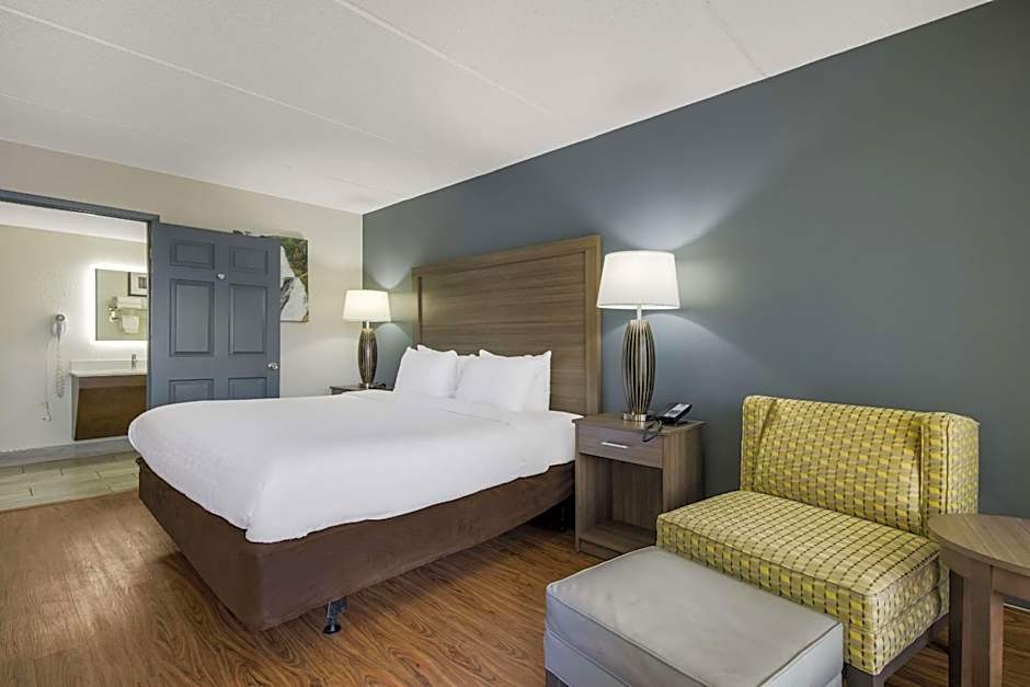 Quality Inn Asheville Airport