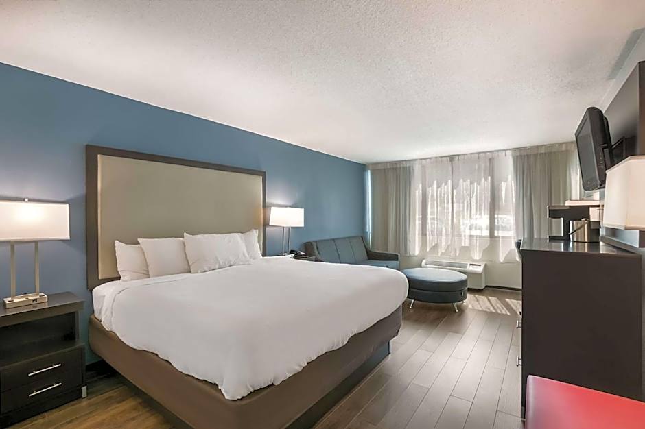 Clarion Hotel Conference Center