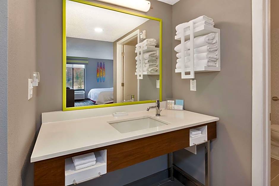 Hampton Inn By Hilton Traverse City