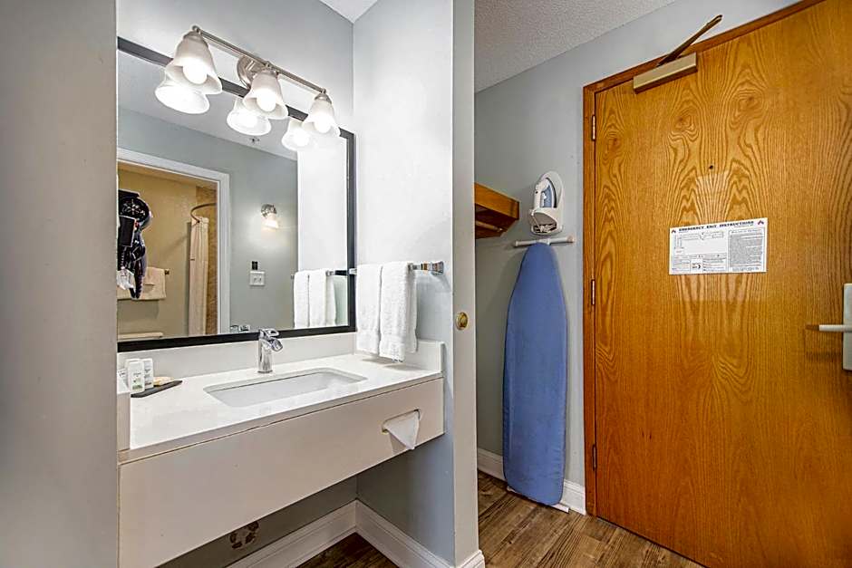 Baymont by Wyndham Grand Haven