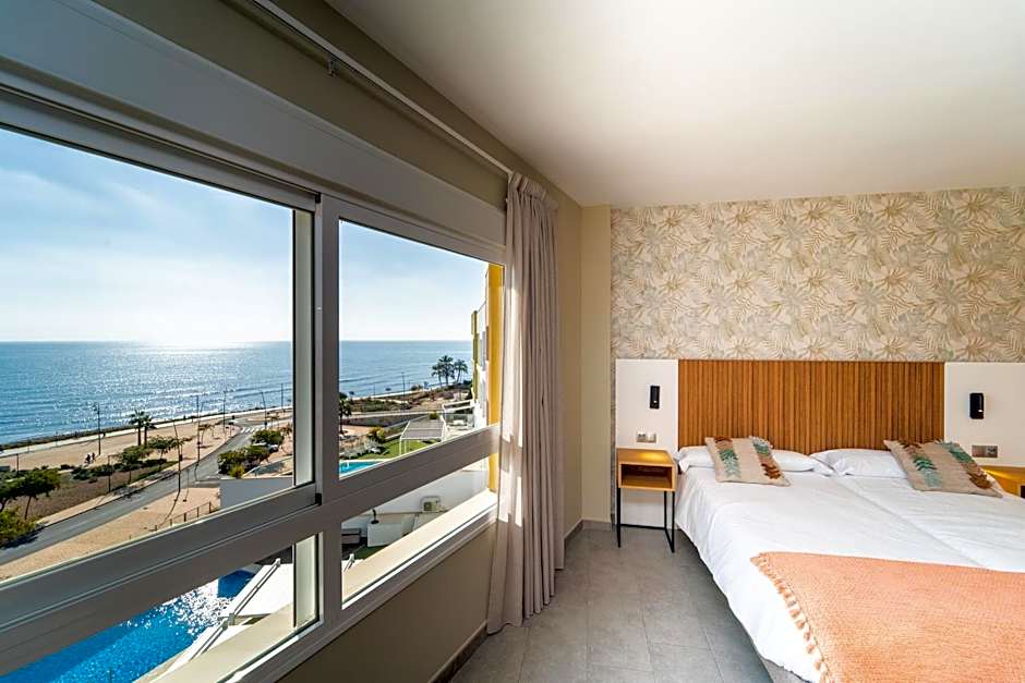 Photo 1 of 45 of Deluxe 2 Beds, Sea View