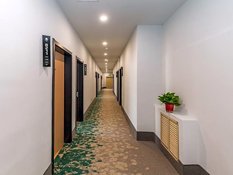 Greentree INN Dalian Airport NEW District Xinzhaiz