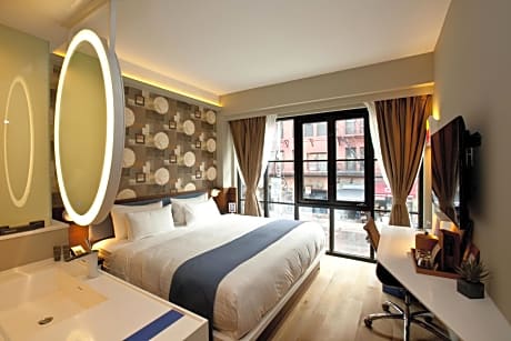 Standard King Room
