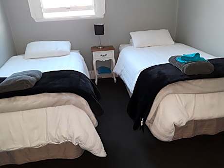 Standard Twin Room with Shared Bathroom