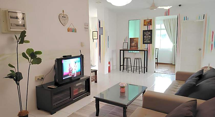 Natol Homestay - Kuching Home Penthouse Airport Road