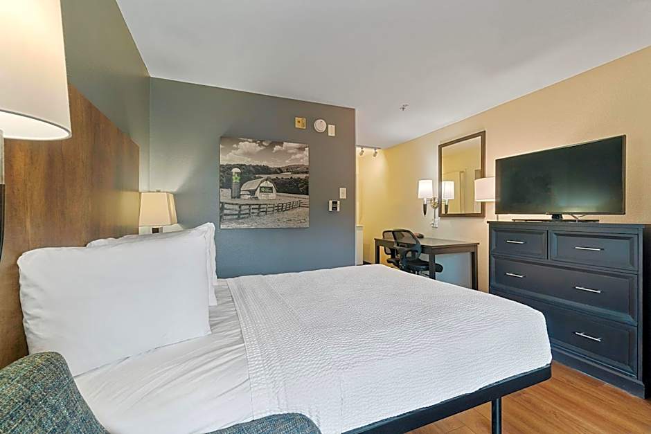 Extended Stay America Suites - San Francisco - San Mateo - SFO