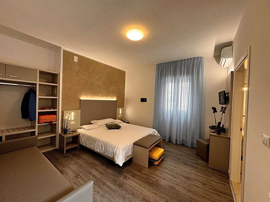 Hotel Etna
