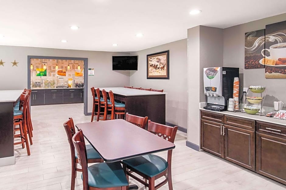 Quality Inn & Suites Plano
