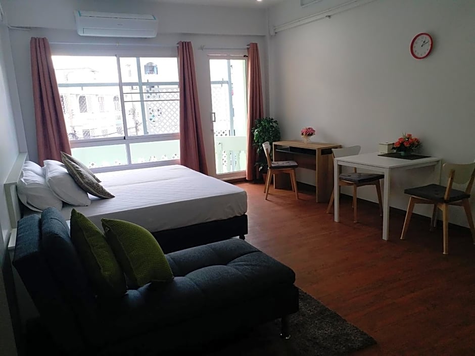 DD Garden Apartment 2