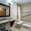 Comfort Suites University