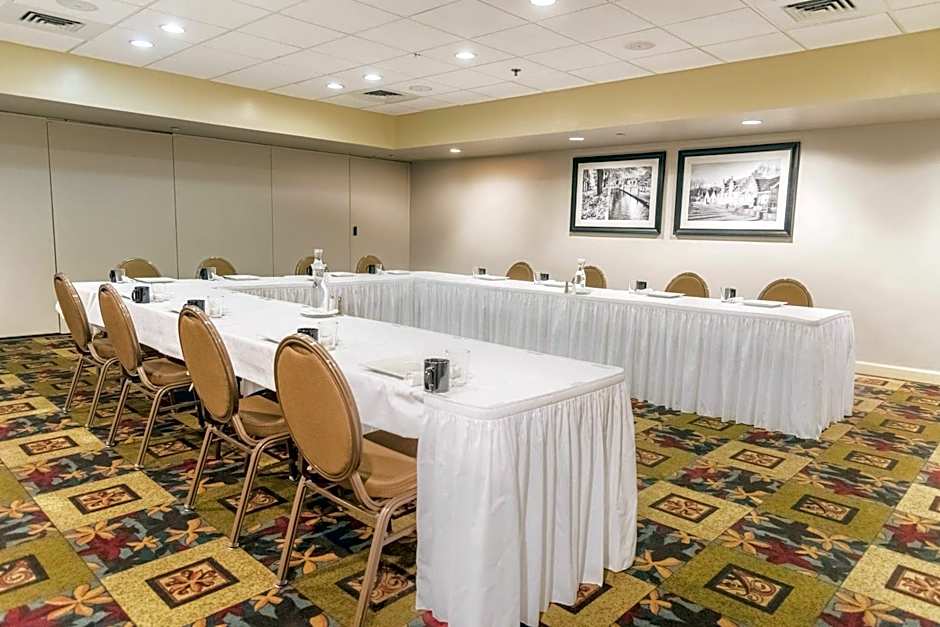DoubleTree by Hilton Holland