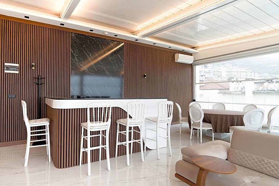 Golden Pars Hotel