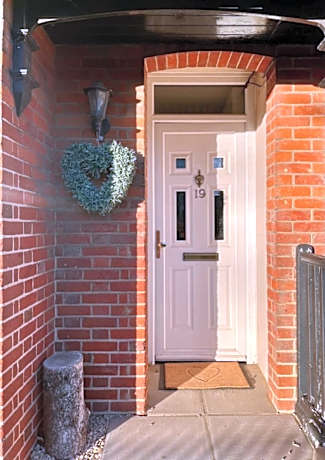 Luxe, 2 bed house Oxfordshire- Long term discounts, Families, Contractors, Relocators