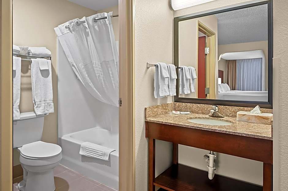 Comfort Suites Grandville