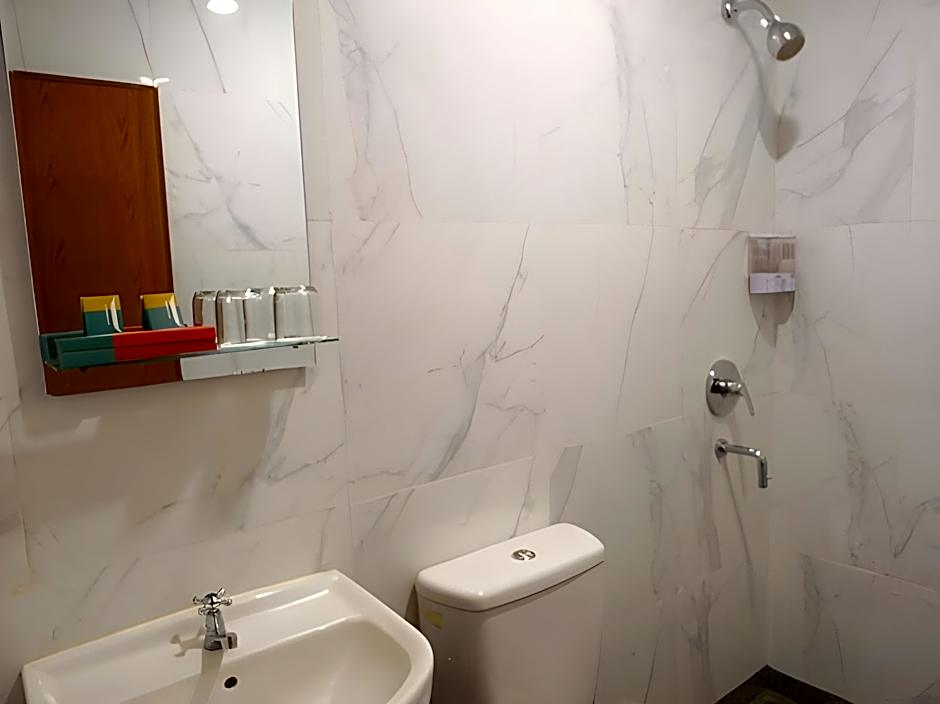 Hotel 88 Mangga Besar Raya 120 Jakarta By WH