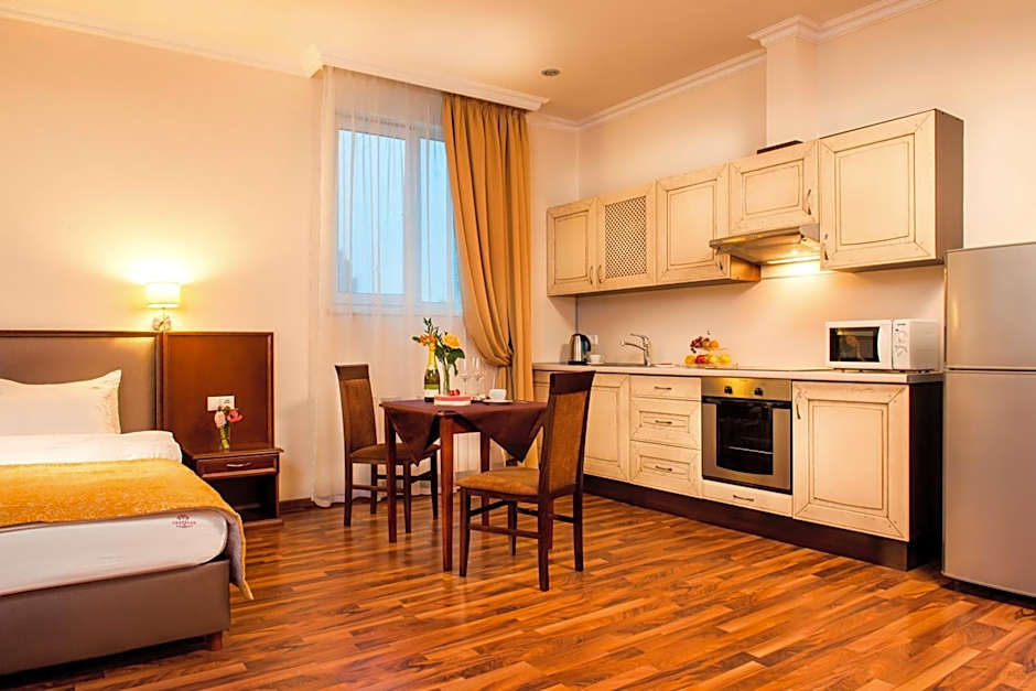 Photo 1 of 5 of Junior Suite