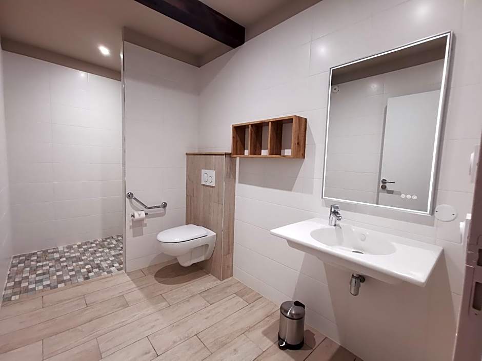 Domaine Jolidetour climatisé, piscine et tennis privés