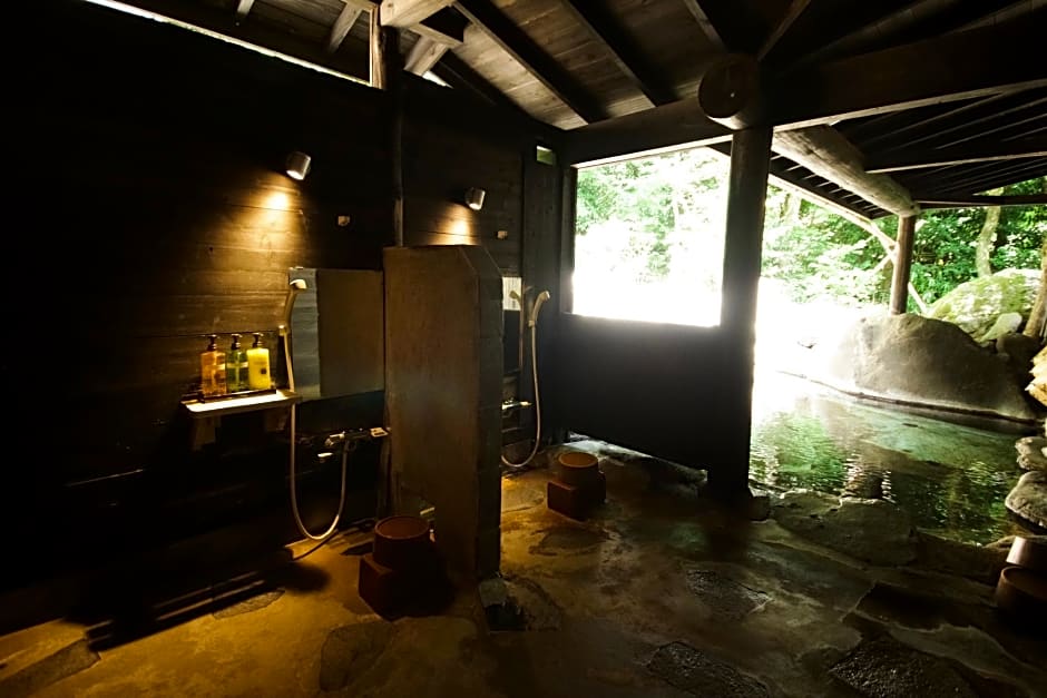 Yufuin Ryokan Wazanho