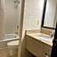 Best Western Plus Kelly Inn