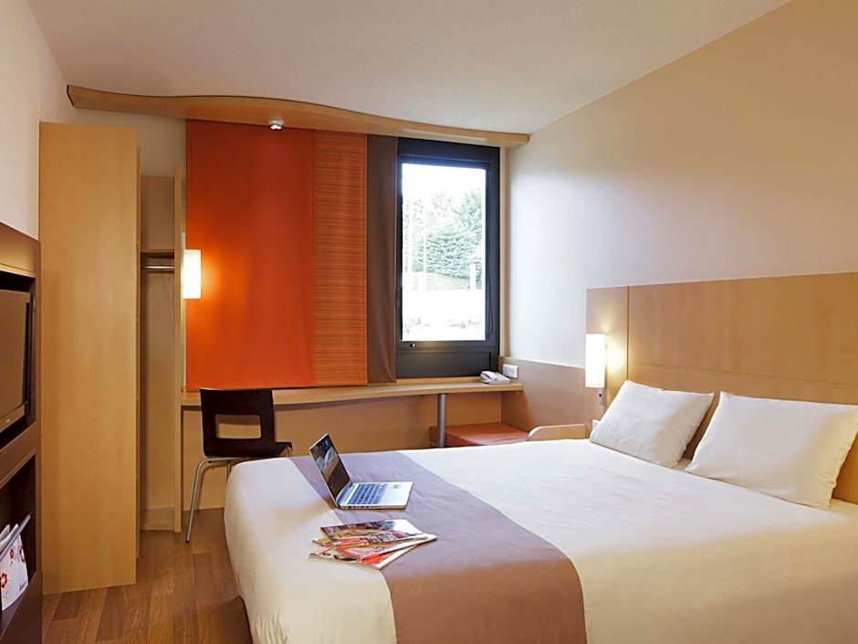 ibis Guingamp