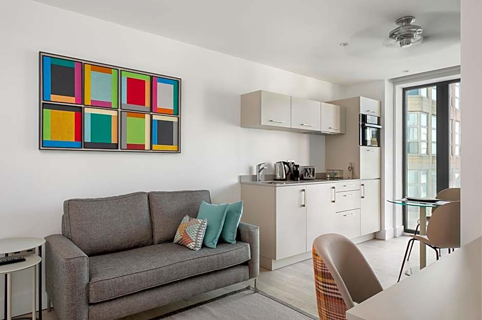 Q Square by Supercity Aparthotels