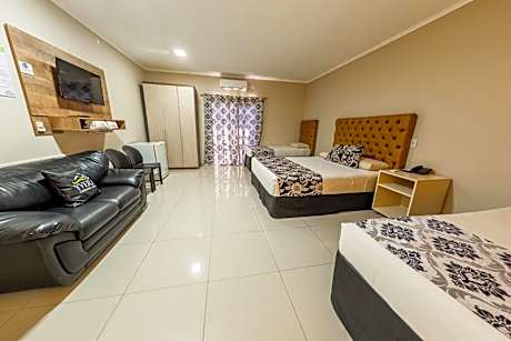 Classic Quadruple Room