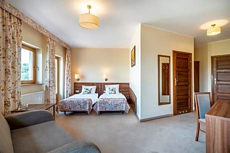 Twin Room with Lake View