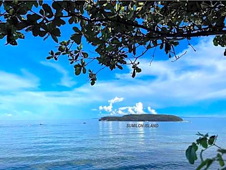 Island Front / Bangcogon Resort and Restaurant