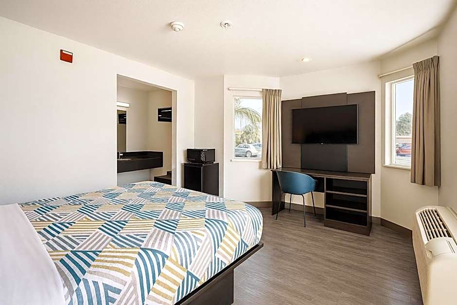 Motel 6-Westminster, CA - North