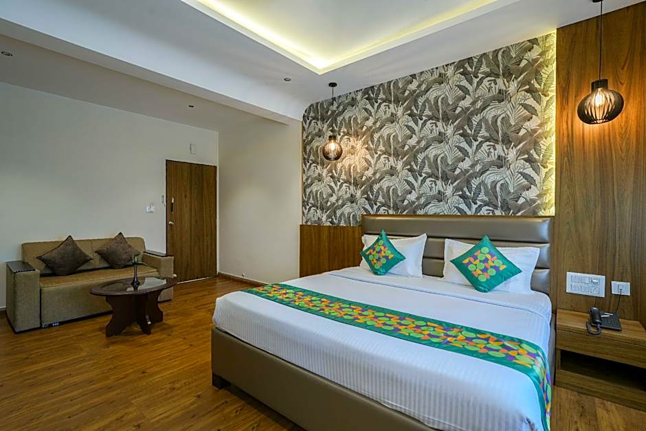 Treebo Pappilon Palace, PVS Circle