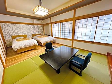 Japanese Style Room Type A for 6 People