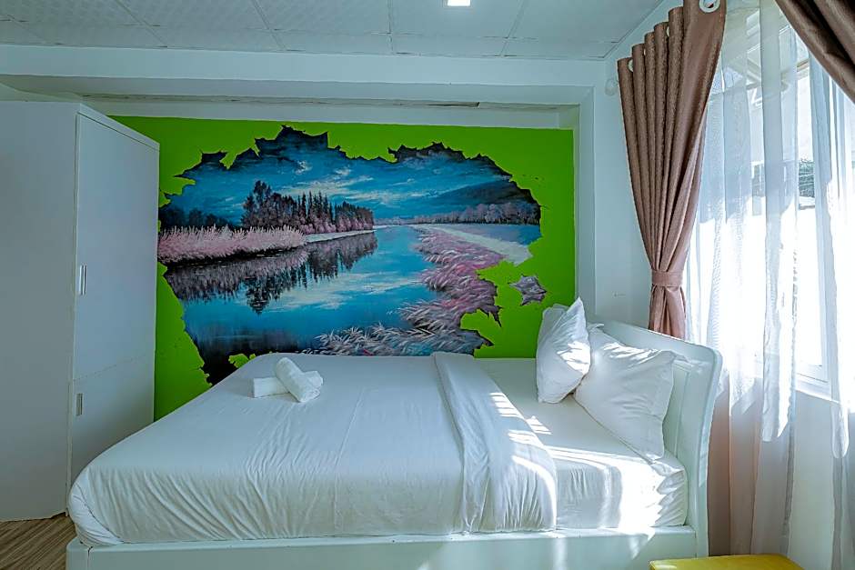 Ken's Backpackers Hotel