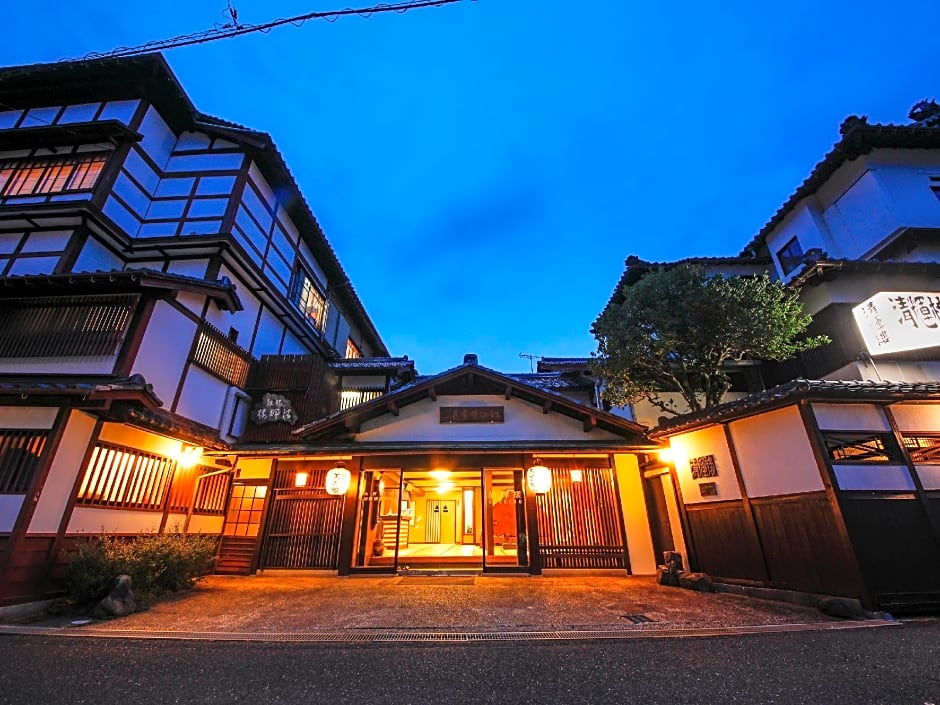Seikiro Ryokan Historical Museum Hotel