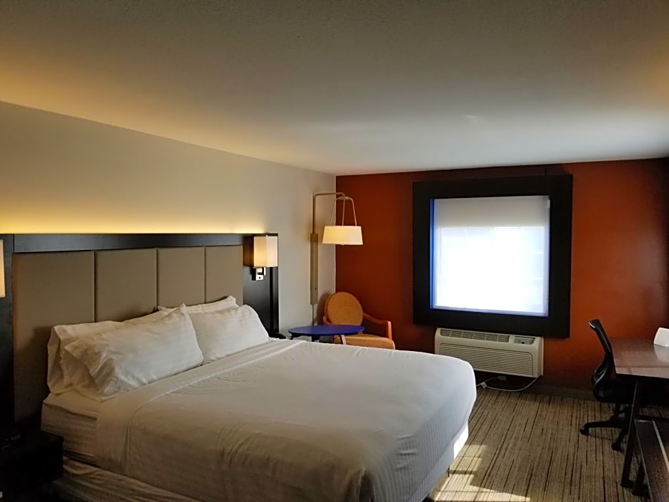Holiday Inn Express Birch Run-Frankenmuth Area, an IHG Hotel