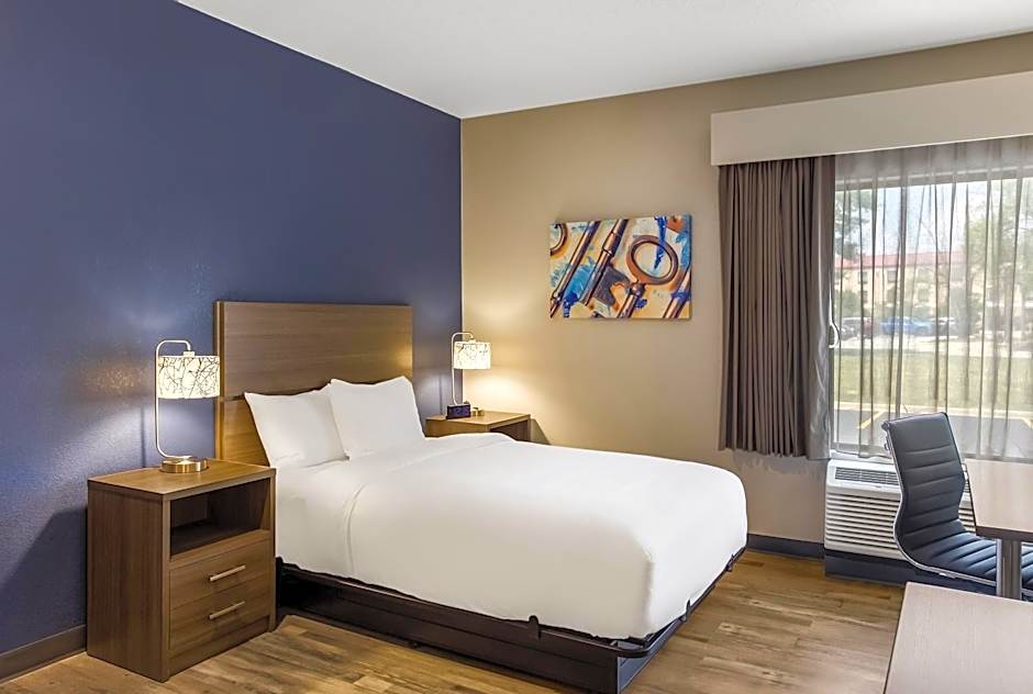 MainStay Suites Bourbonnais - Kankakee