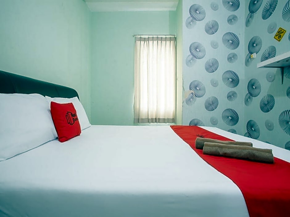 RedDoorz @ Raya Tidar