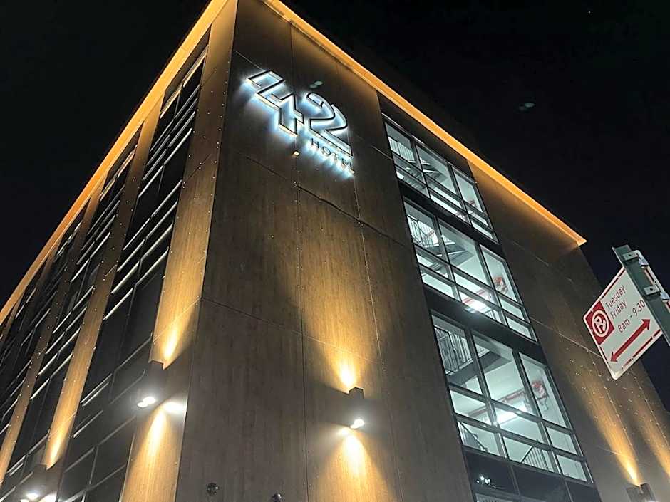 42 Hotel Williamsburg