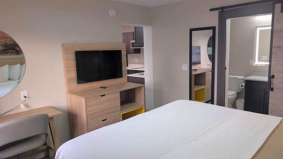 Days Inn by Wyndham Champaign/Urbana