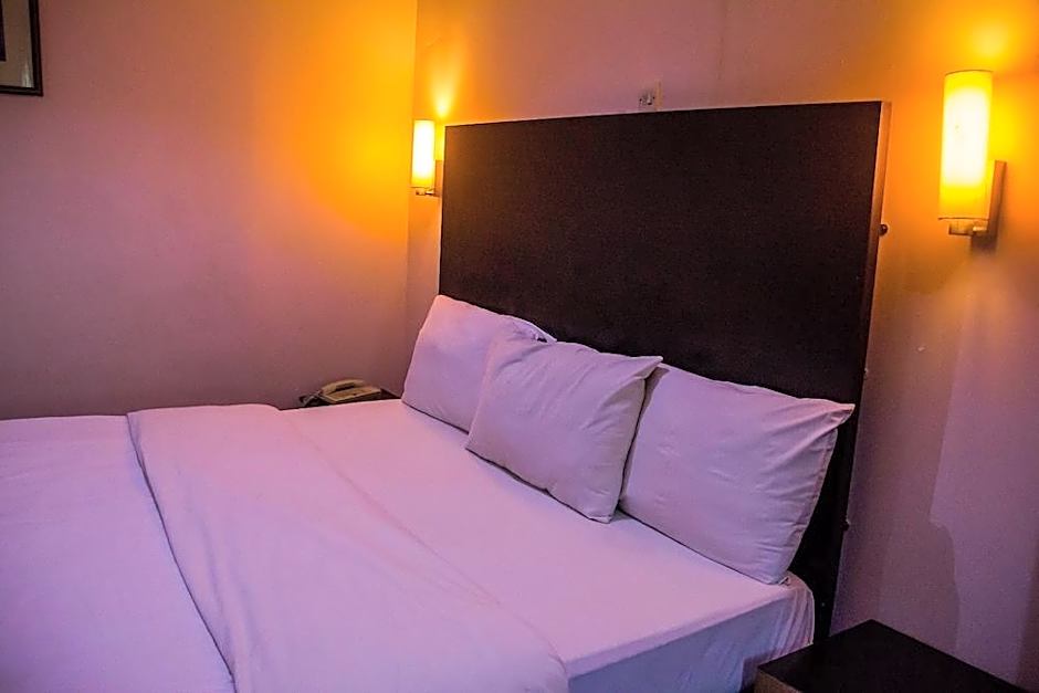 Island Heights Hotel