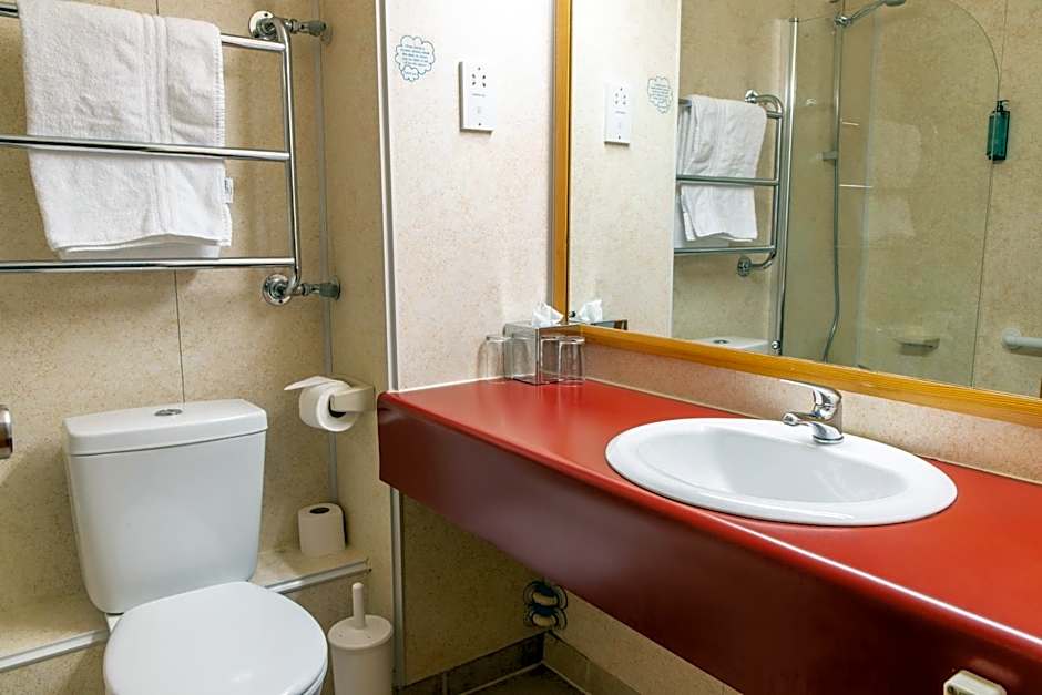 Tiverton Hotel Lounge & Venue