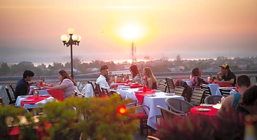 Pakse Hotel & Restaurant