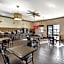Red Roof Inn & Suites Sulphur Springs