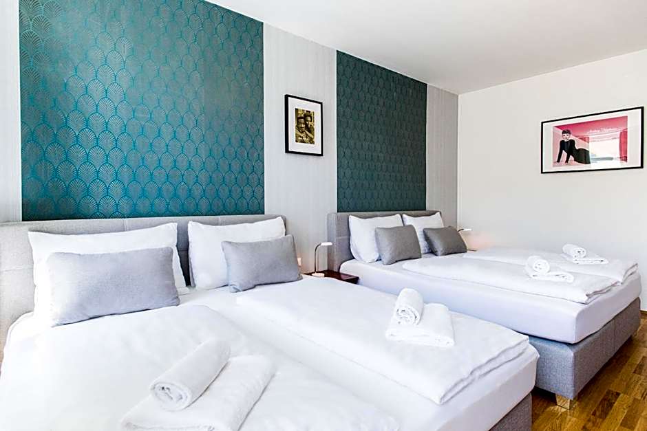 Best Western Plus Celebrity Suites