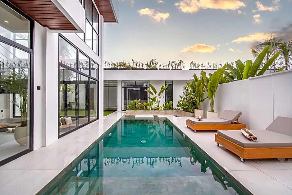 Luxury Baliwood Residence Villas