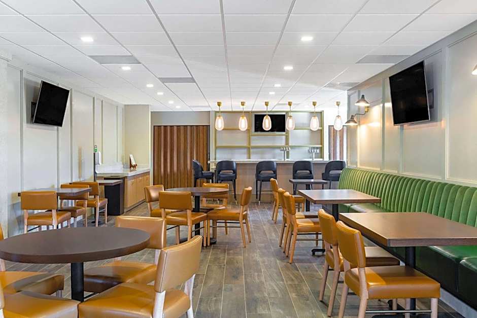 La Quinta Inn & Suites by Wyndham Paso Robles