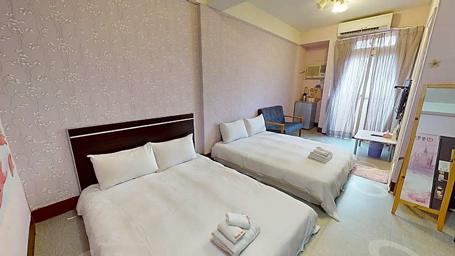 LOVE I Taichung Hostel