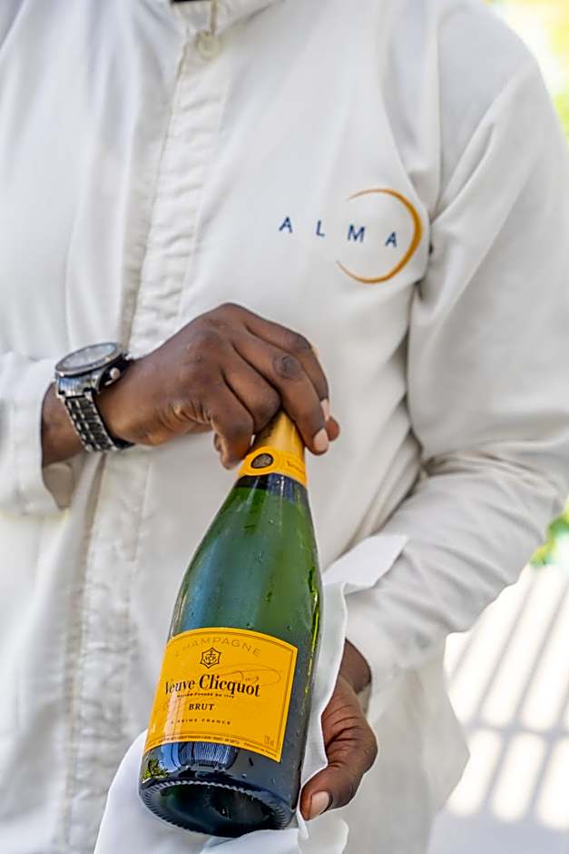 Alma Boutique Hotel