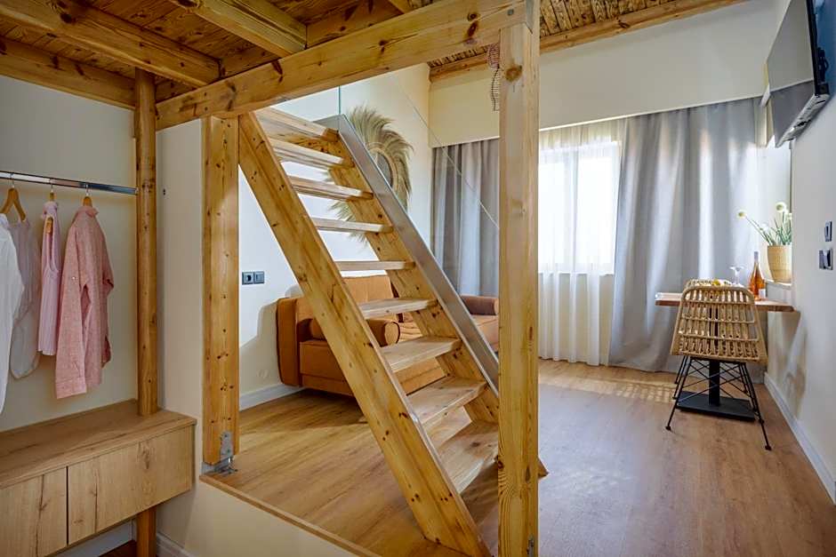 Driades Luxury Apartments by Estia