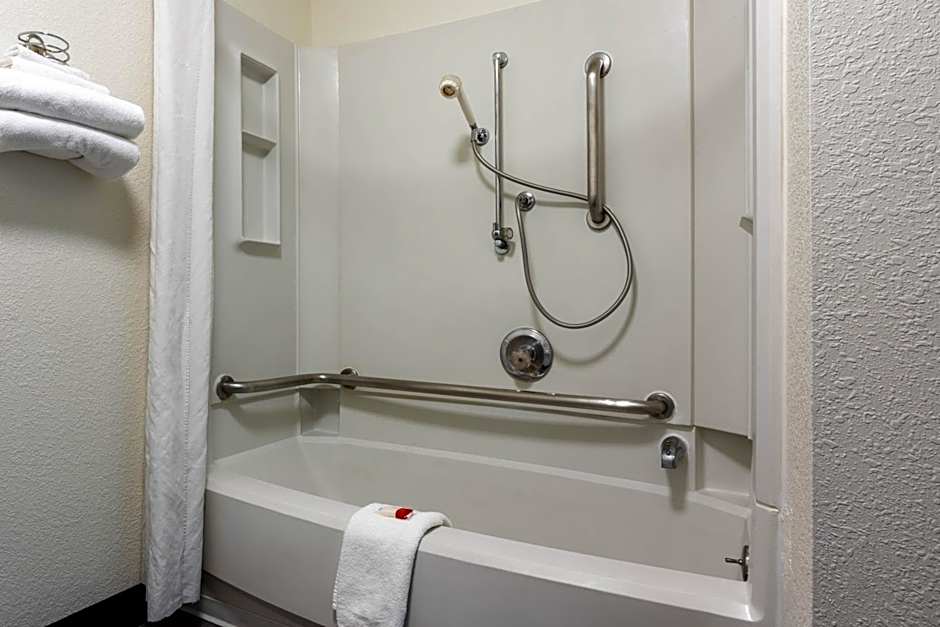 Super 8 by Wyndham Spokane Valley